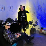 Relaamo Yritysedustaja tutustuu VR-laseihin