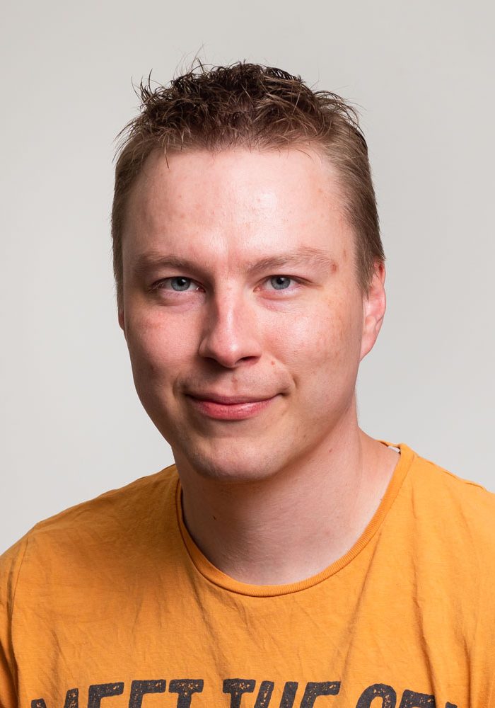 OLYMPUS DIGITAL CAMERA Lähikuvassa Peter Virtanen.